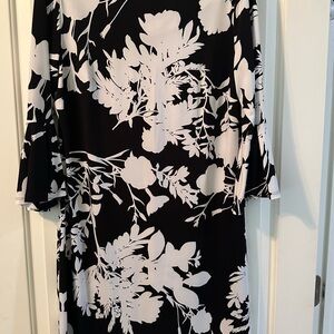 Chaps Black and White Floral Top
